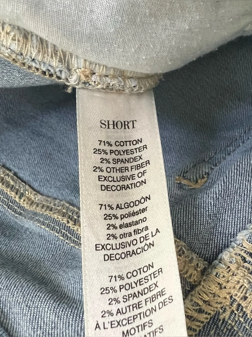 White House Black Market WHBM Denim Bermuda Shorts Size 8 Short Stretch